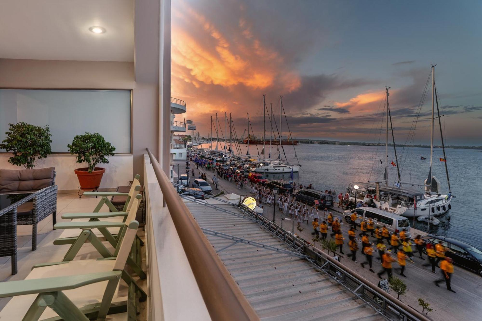 Ionis Seafront Suite Превеза Экстерьер фото